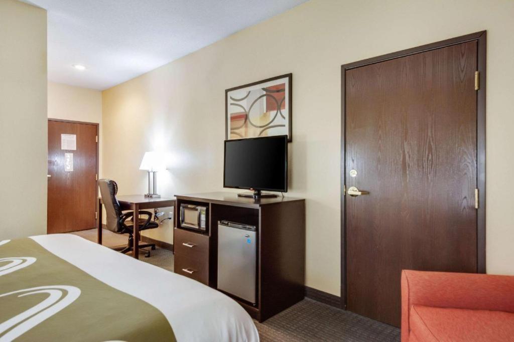 Quality Inn & Suites Арбор Экстерьер фото